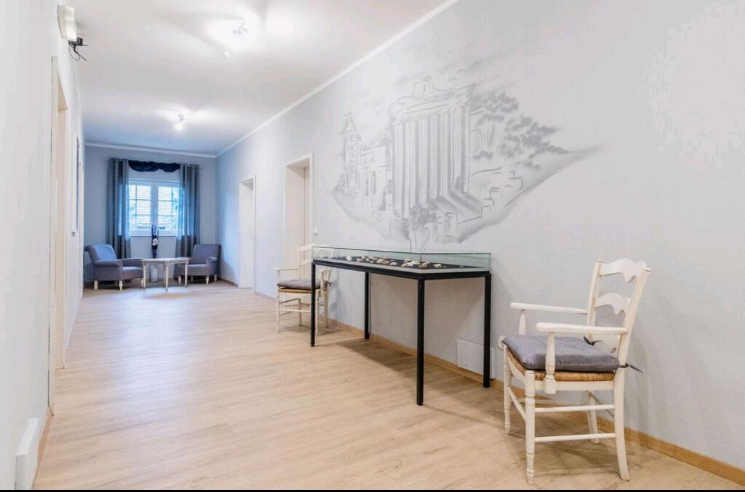 Villa Pompei Astheim 外观 照片